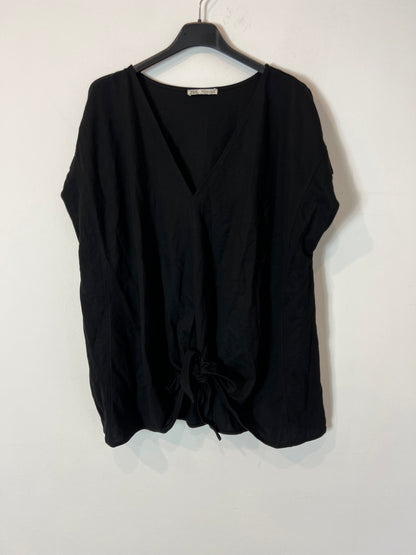 ZARA. Top negro lazada. T M