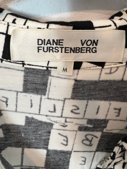 DIANE VON FURSTEMBERG. Mono largo crucigrama T.m