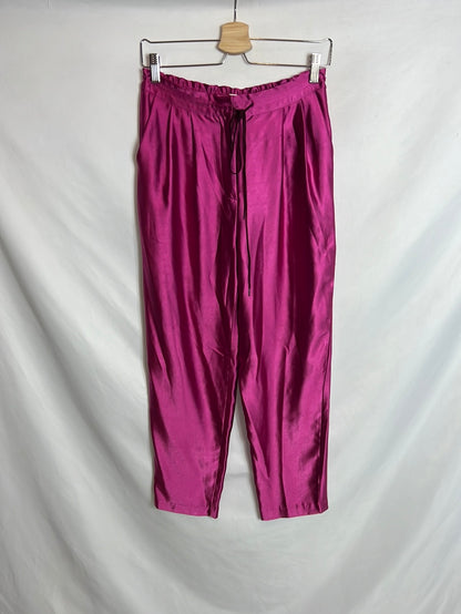 INTROPIA. Pantalón satinado rosa fluido. T S