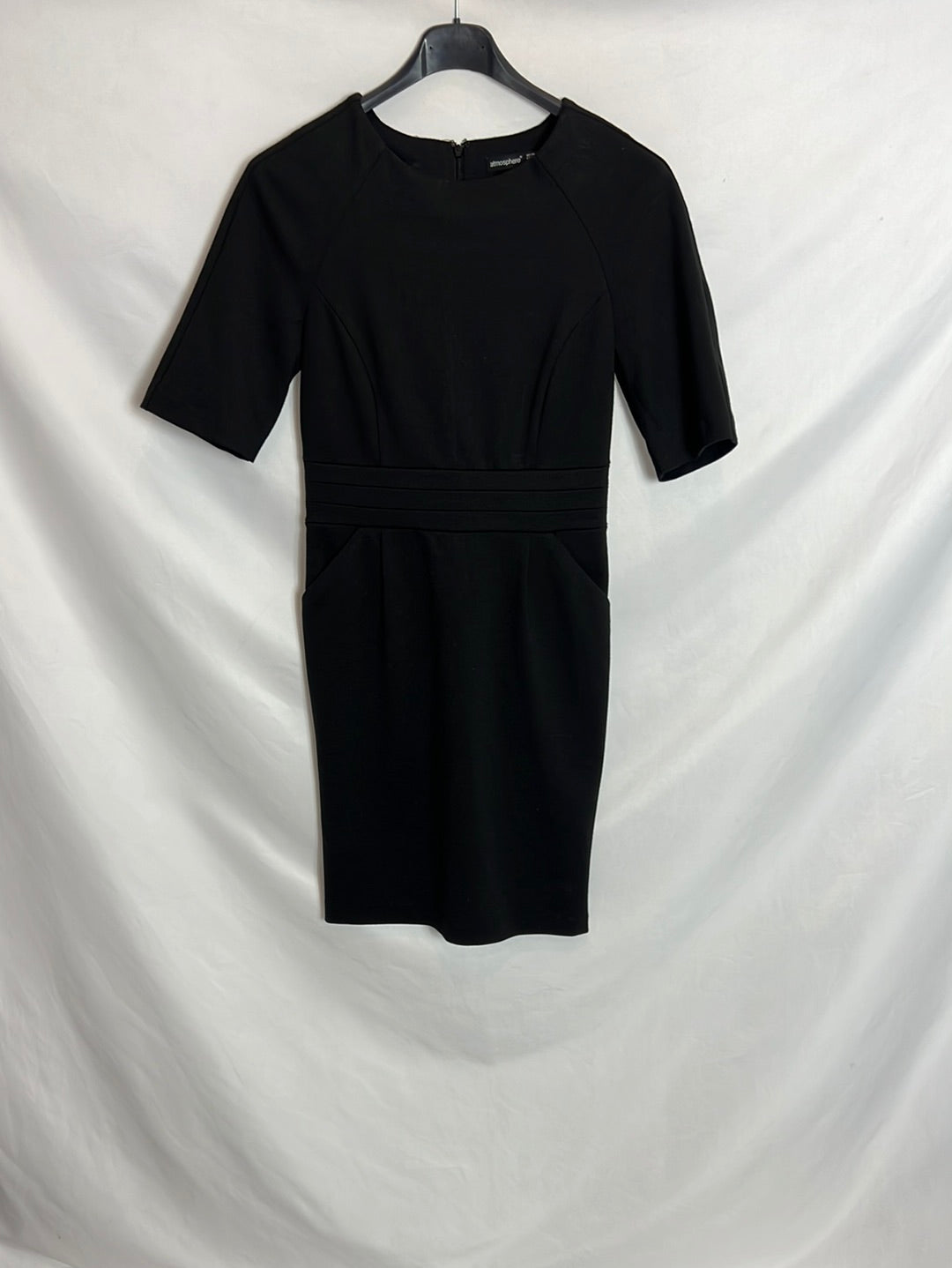 PRIMARK. Vestido negro detalle cintura. T 36