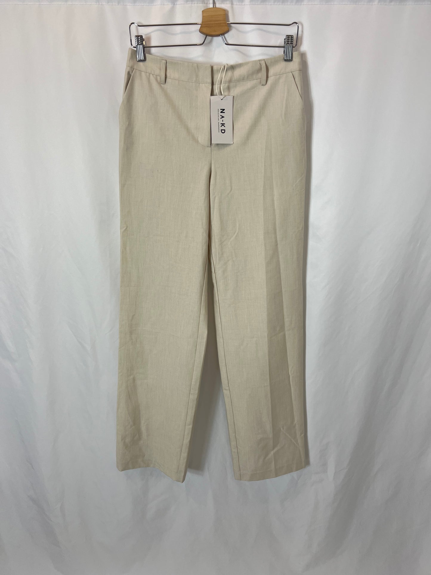 NA-KD. Pantalón beige ancho fluido T.36