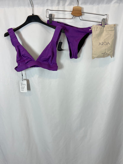 AROA. Bikini morado tejido brillante T.s