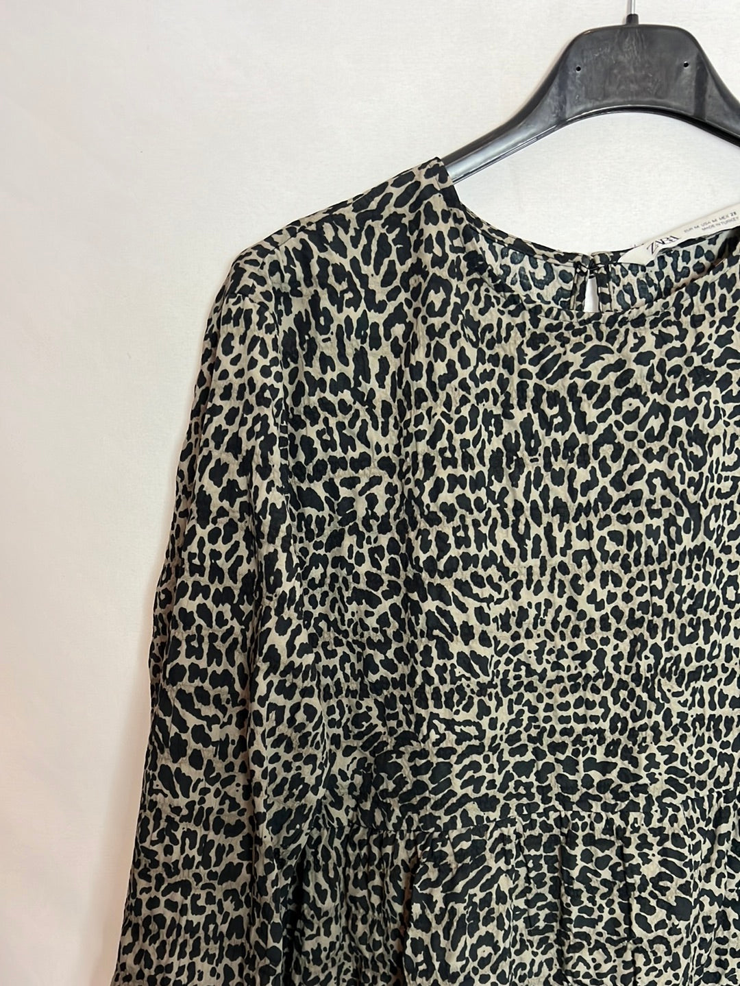 ZARA. Vestido textura animal print. T M