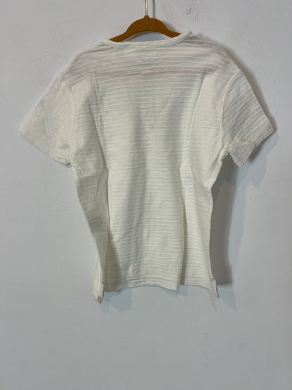 ZARA. Camiseta blanca textura. T 3-4 años