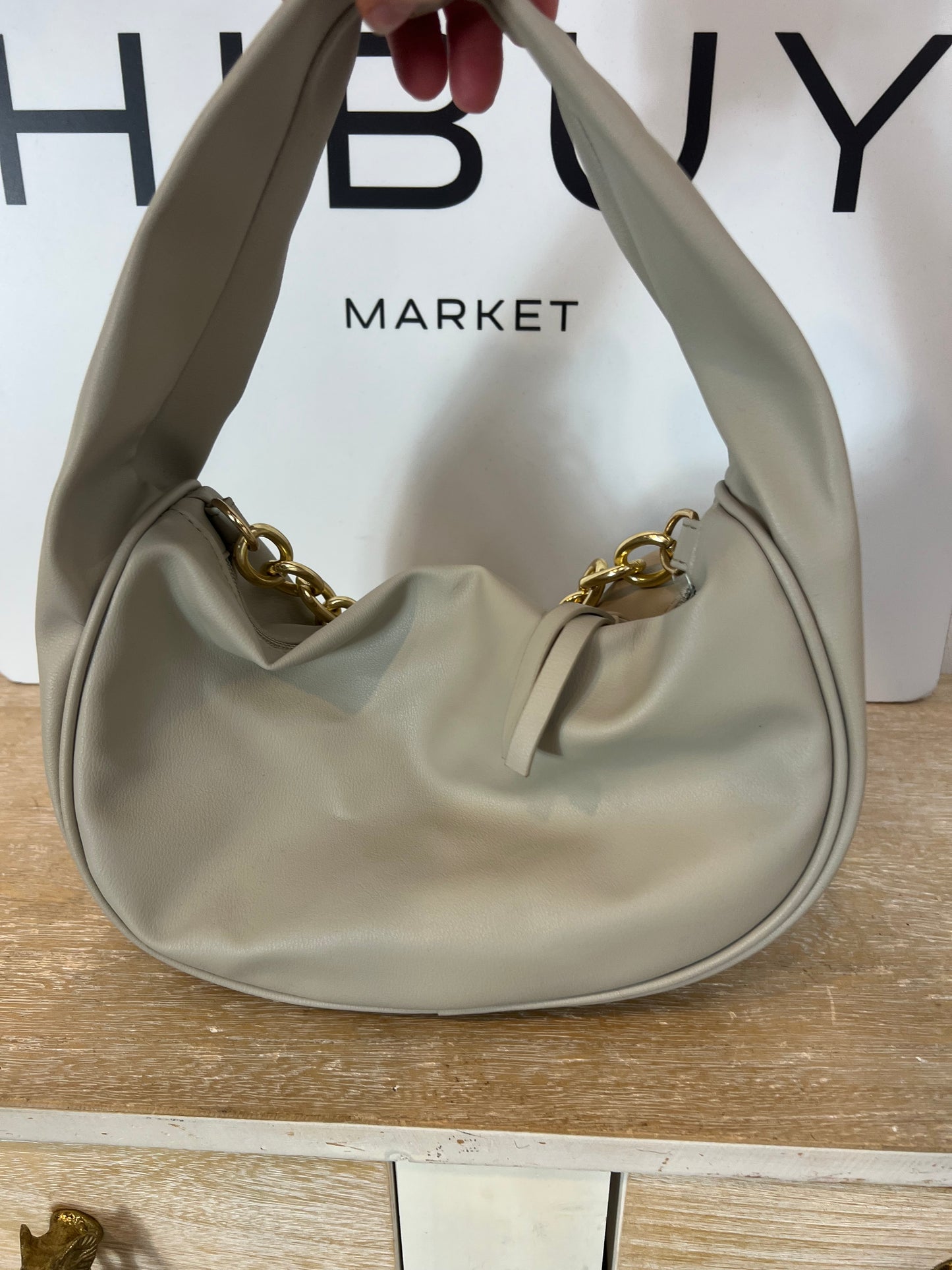 PRIMARK. Bolso beige efecto piel doble asa