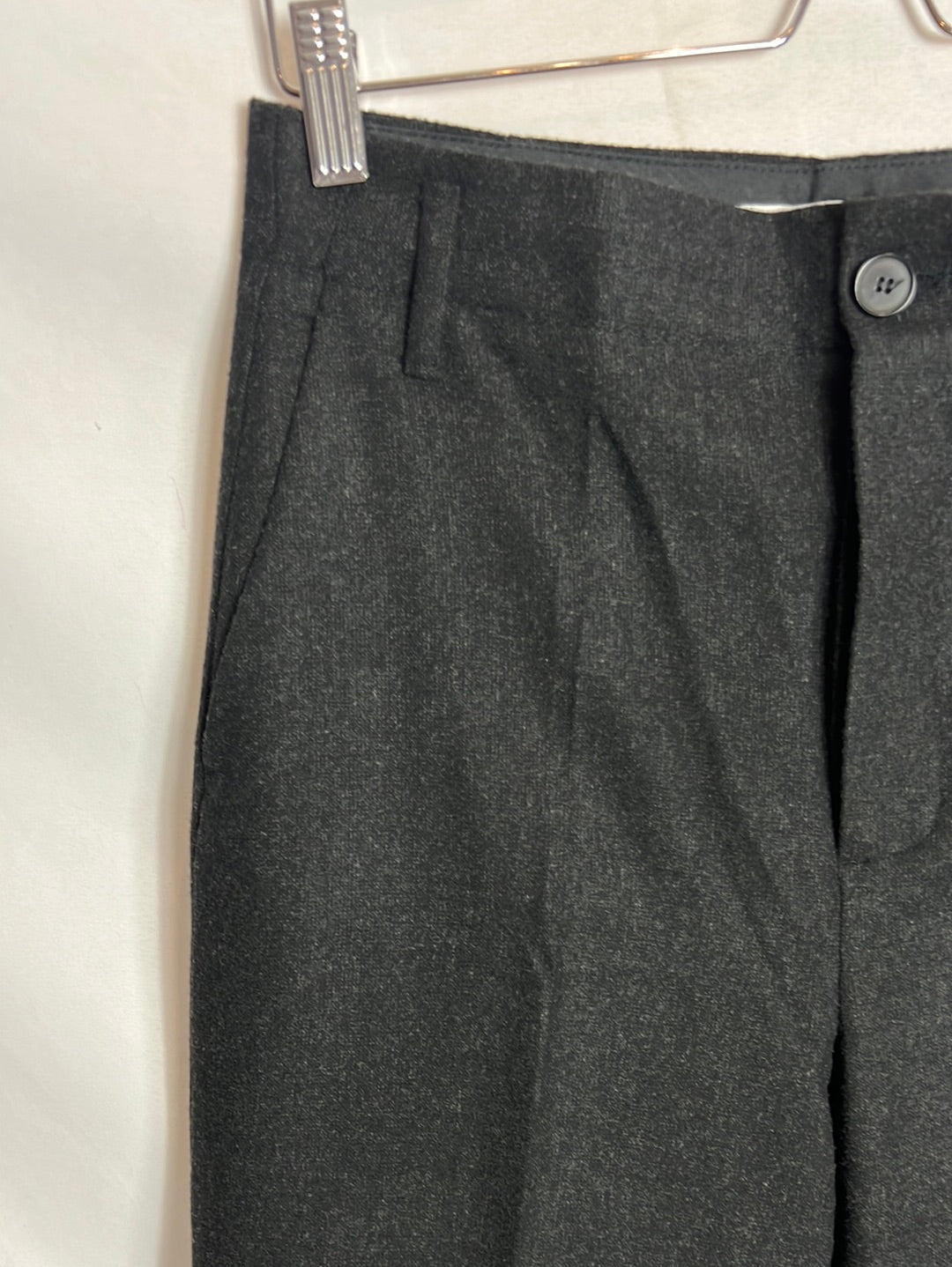 ZARA. Pantalón gris marengo textura abotonado . T S