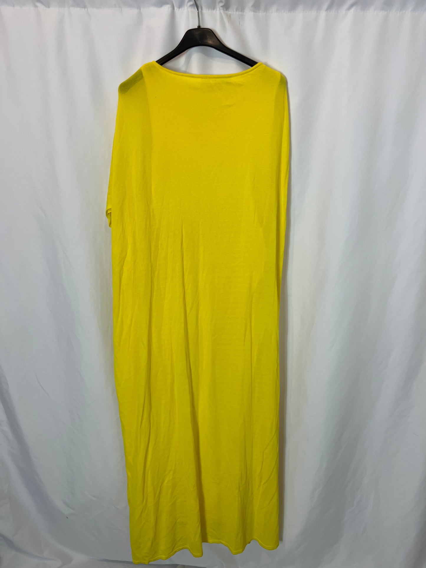 ZARA. Vestido amarillo capa T.s