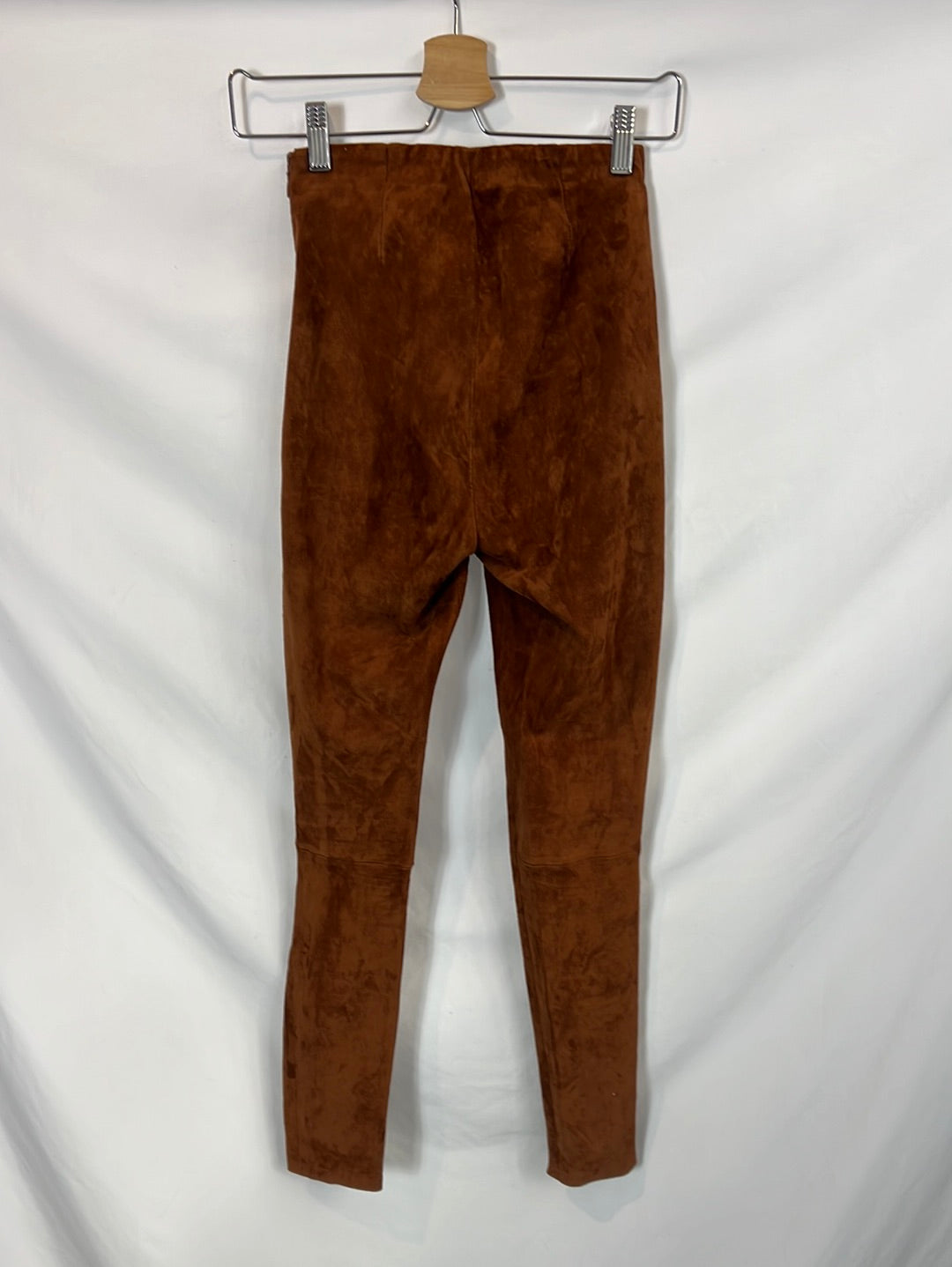 UTERQÜE. Leggins piel camel. T S