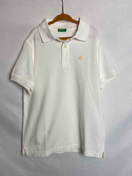 BENETTON. Polo blanco logo T. 8-9 años