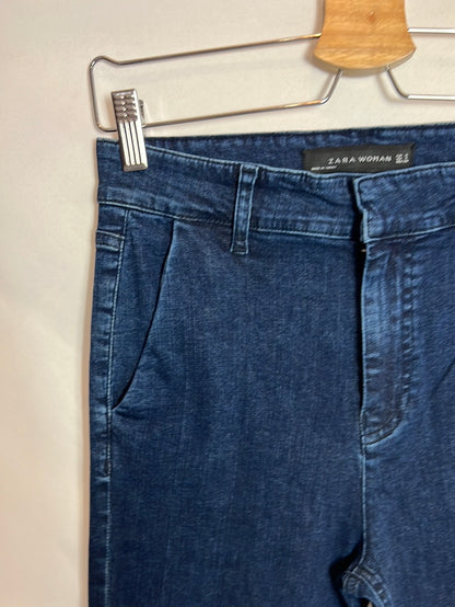 ZARA. Denim crop detalle bajos. T S