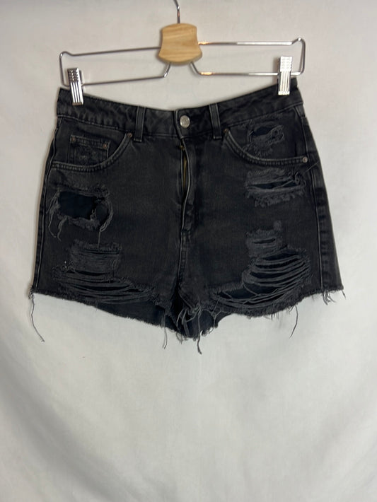 TOPSHOP. Denim corto rotos negro . T38