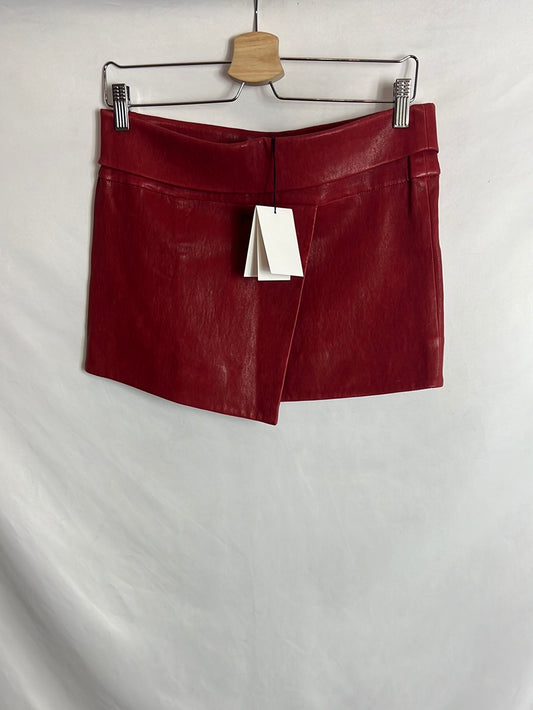 ISABEL MARANT. Falda corta piel roja oscuro. T 38