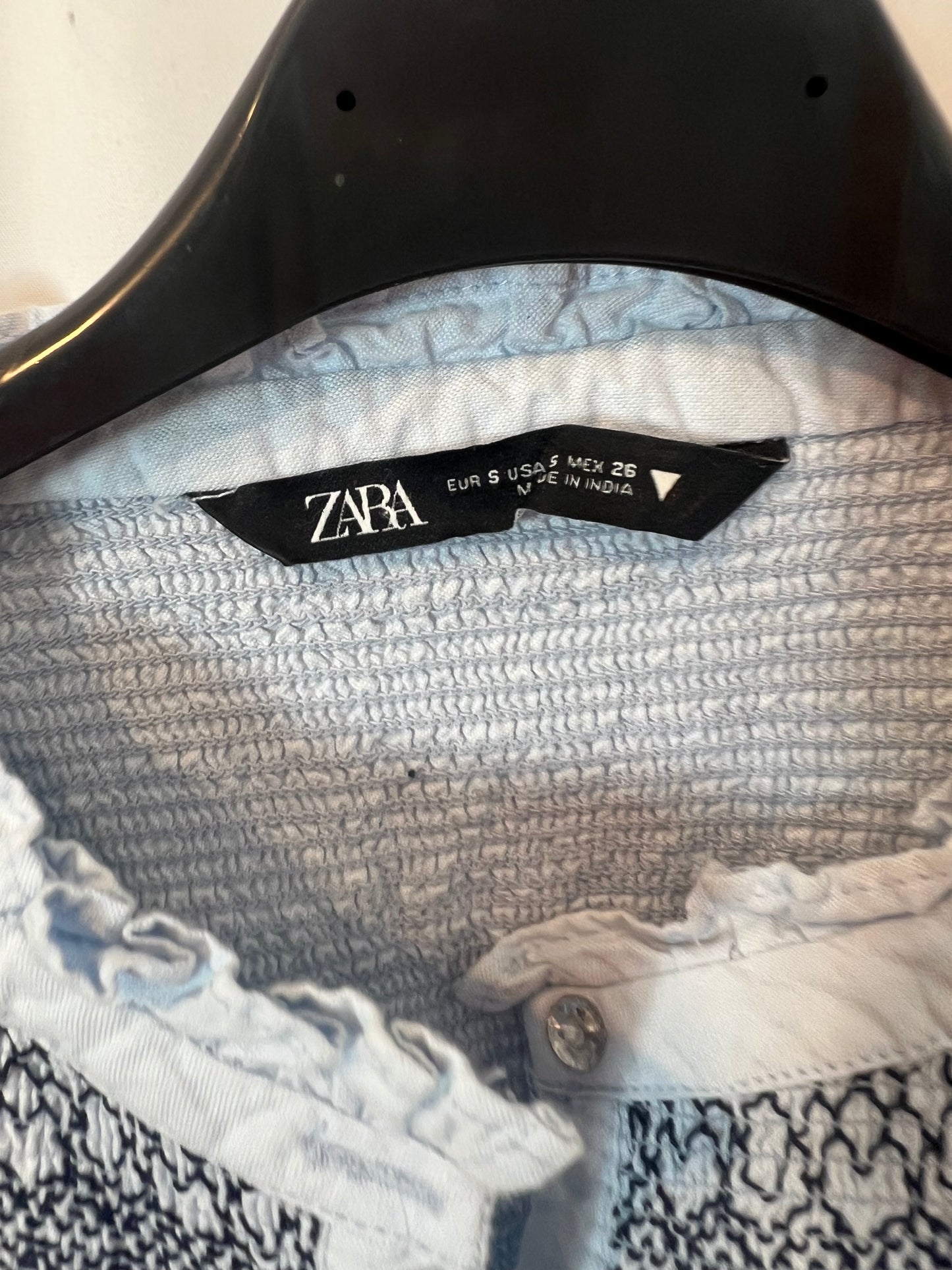 ZARA. Blusa larga detalles nido de abeja. T S