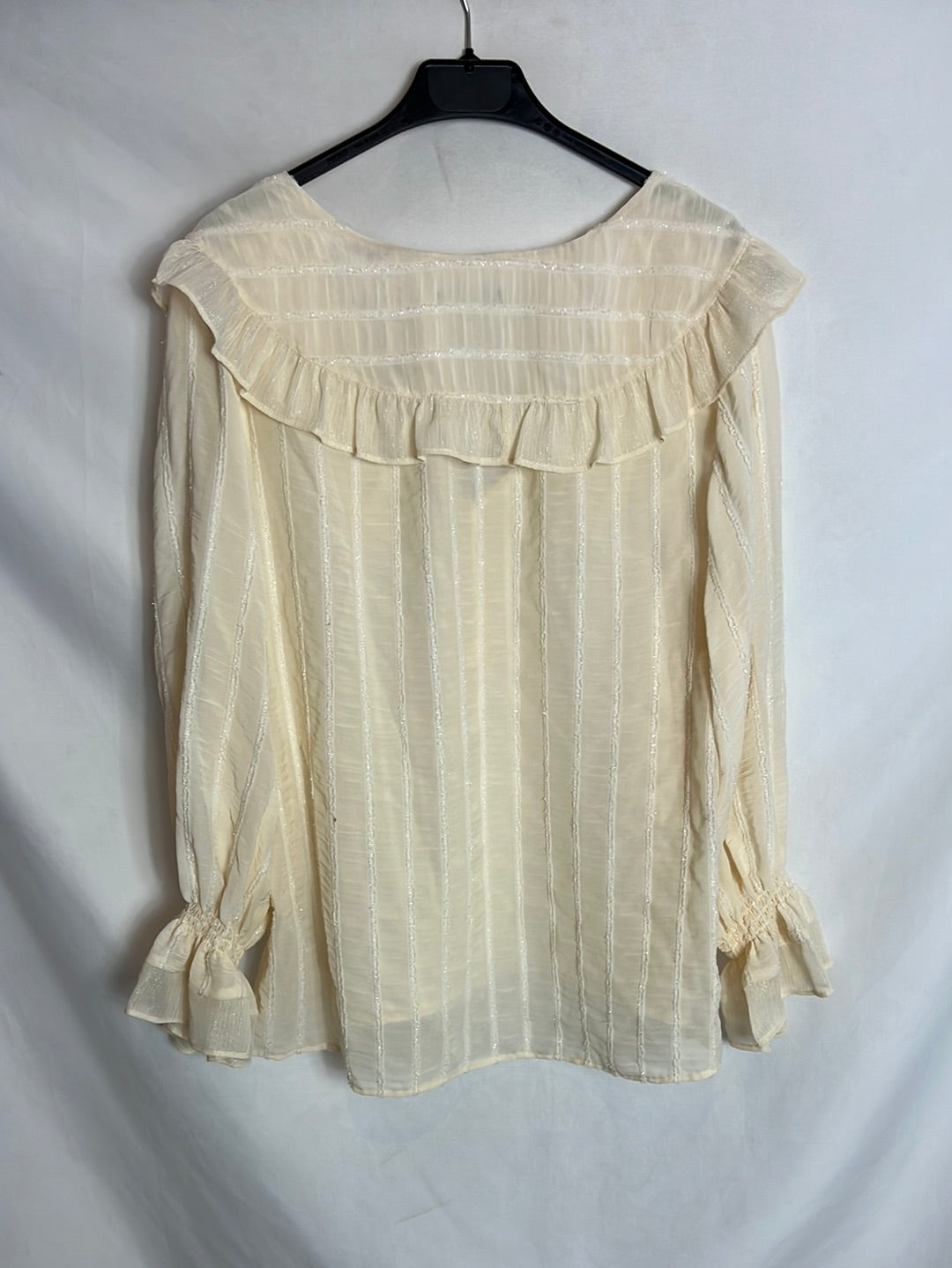 ZARA. Blusa beige textura hilos brillo. TXL