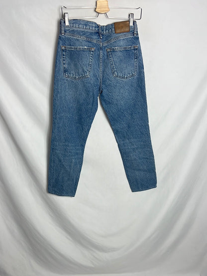 ZARA. Pantalones denim estilo mom fit. T 36