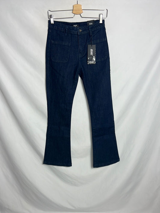 ONADO. Pantalón denim acampanado oscuros. T 38