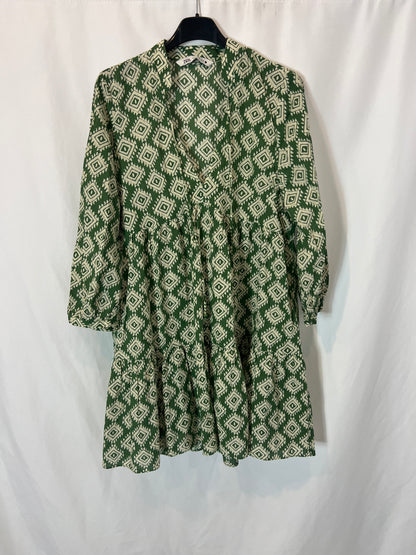 ZARA. Vestido corto verde estampado. T S