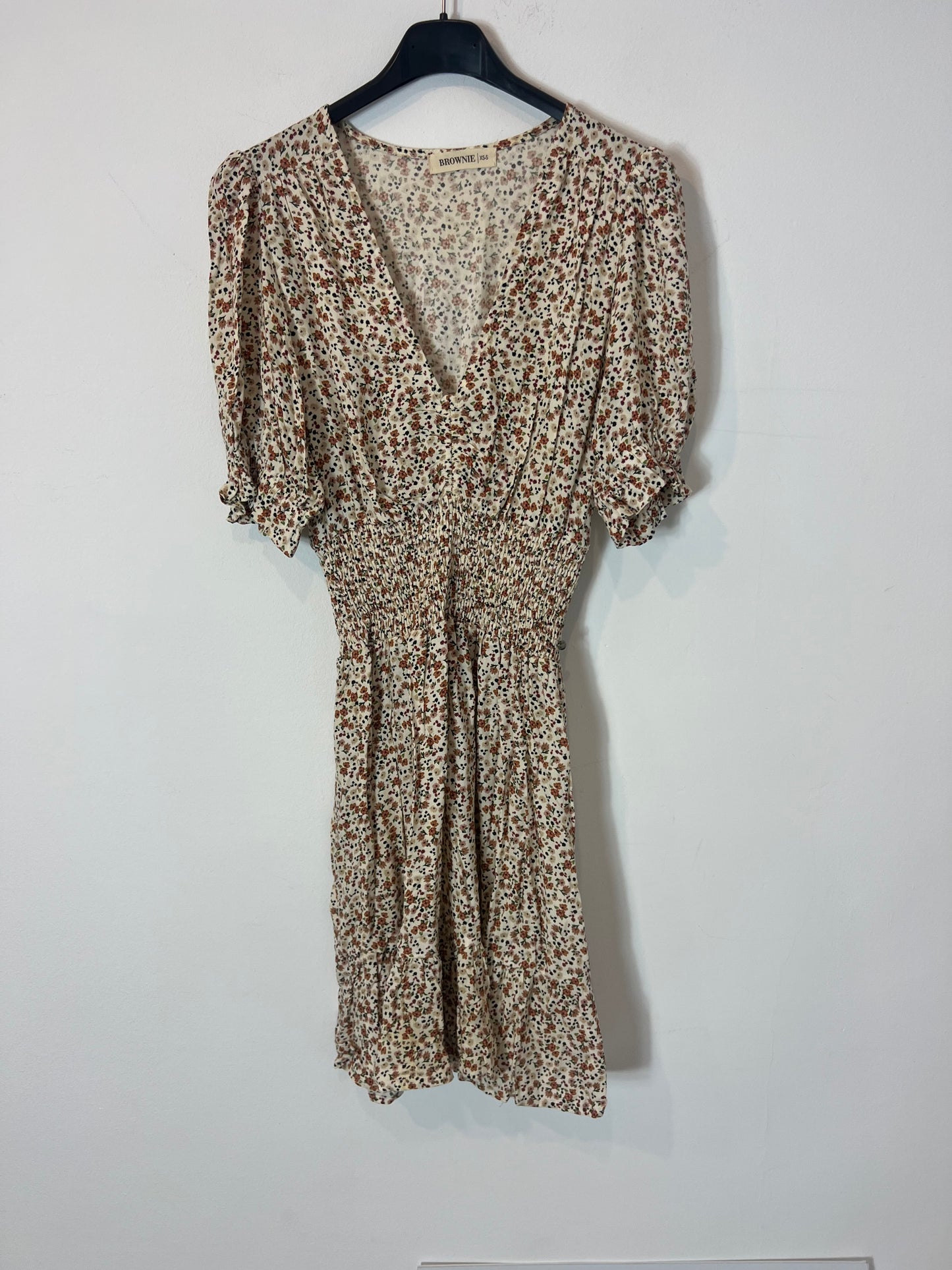 BROWNIE. Vestido corto beige flores. TXS/ S