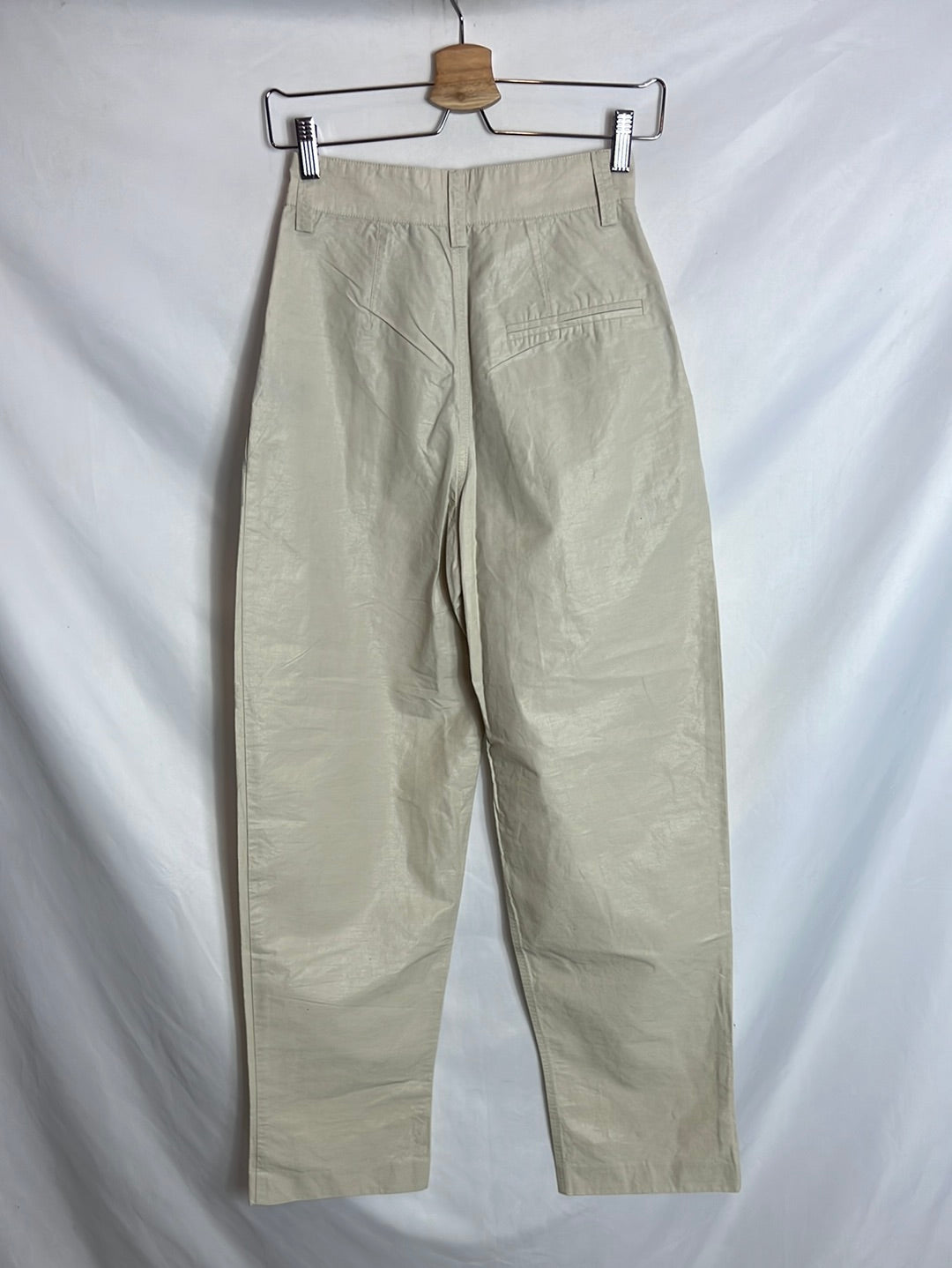 ISABEL MARANT . Pantalón beige textura brillo. T 34