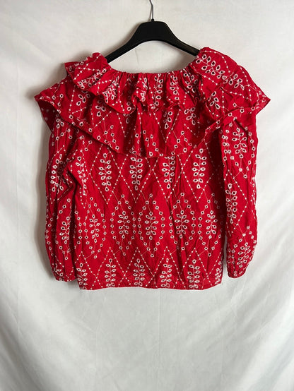 OTRAS. Blusa roja troquelada. TM