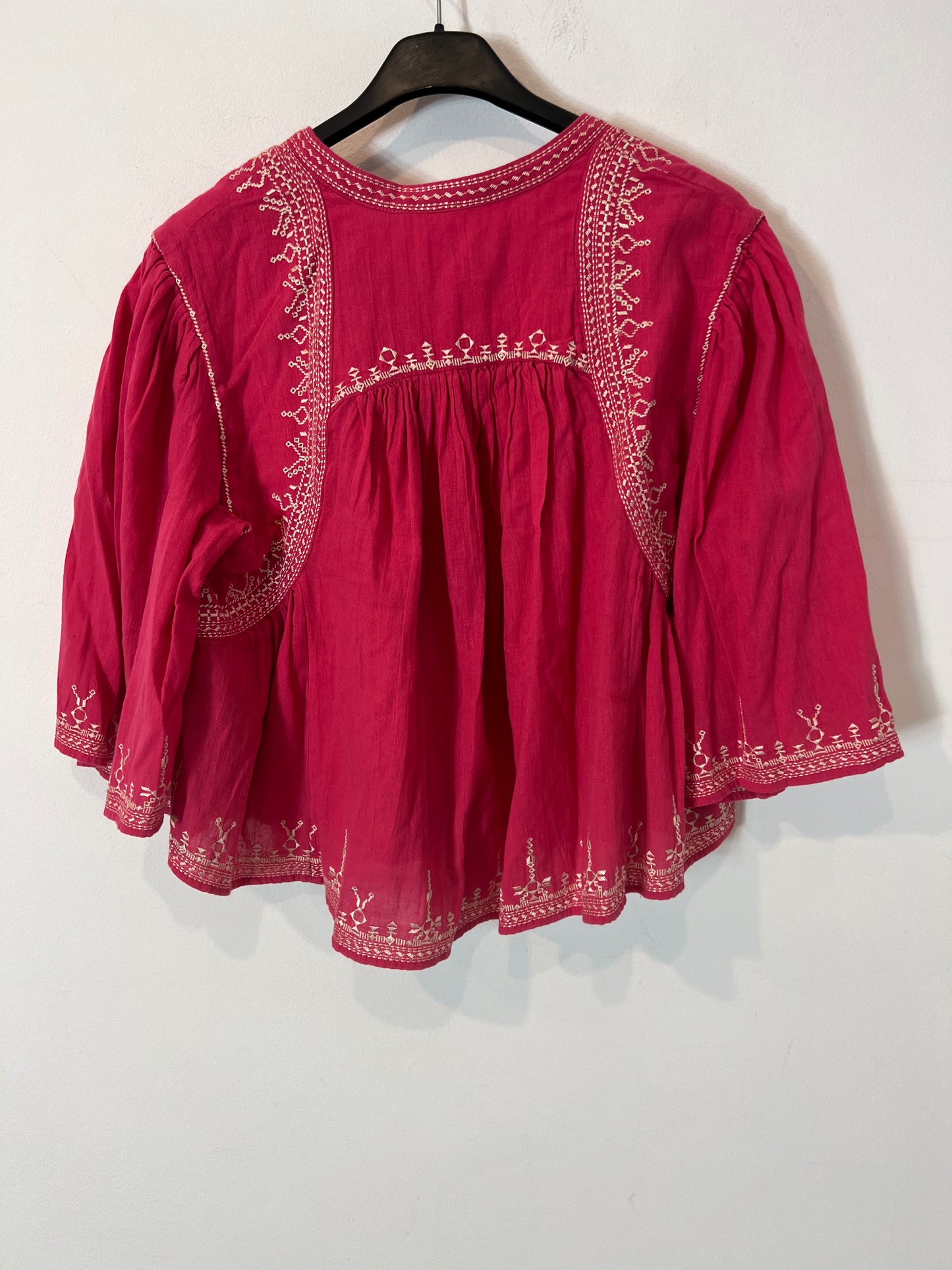 ISABEL MARANT ETOILE. Blusa rosa bordada. T 36