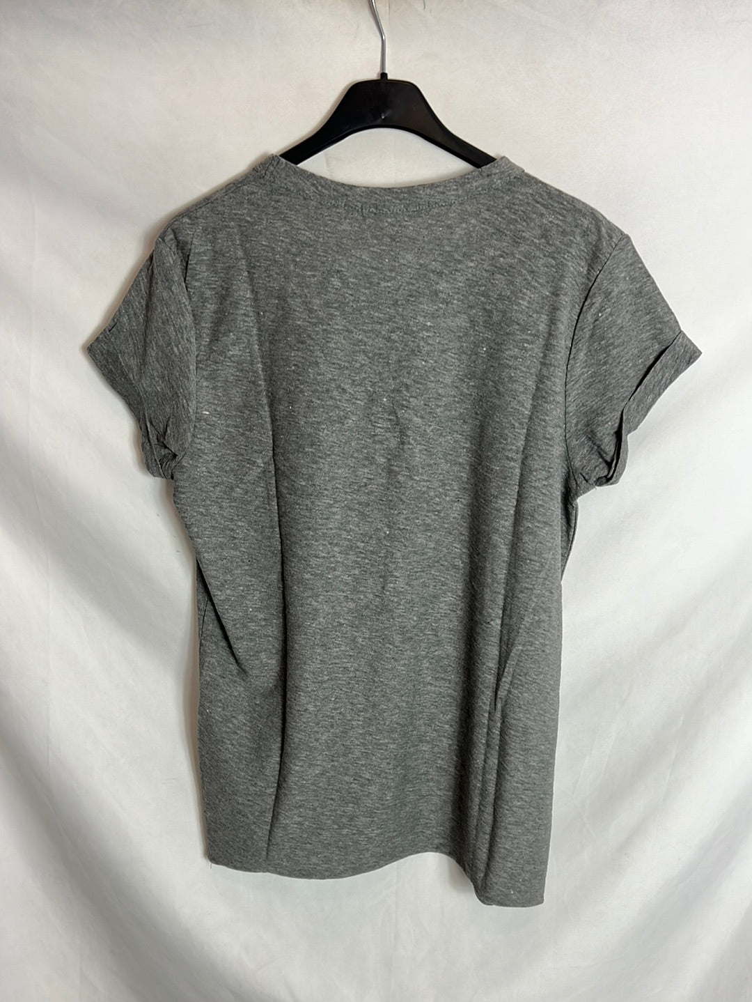 SCALPERS. Camiseta gris jaspeada logo textura. T l