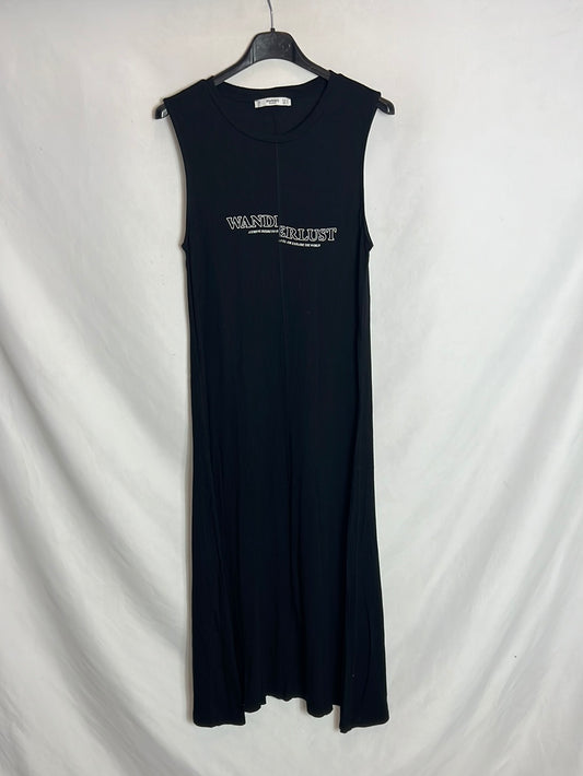 MANGO. Vestido negro midi letras. T M