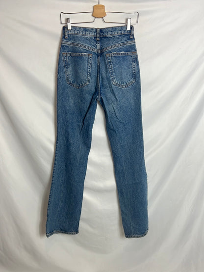 ZARA. Pantalón denim pata ancha. T 34