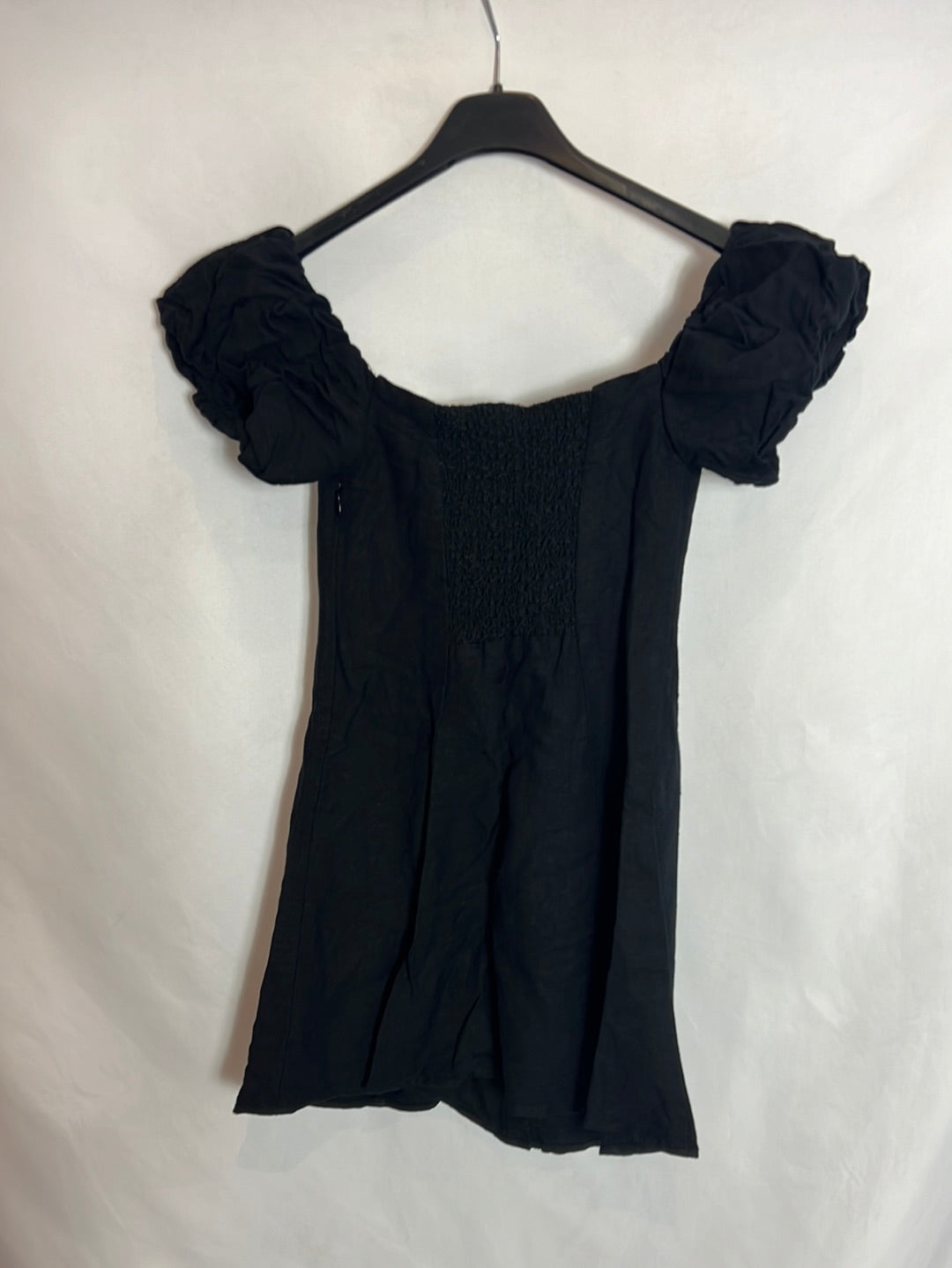 ZARA. Vestido corto negro abotonado T.xs