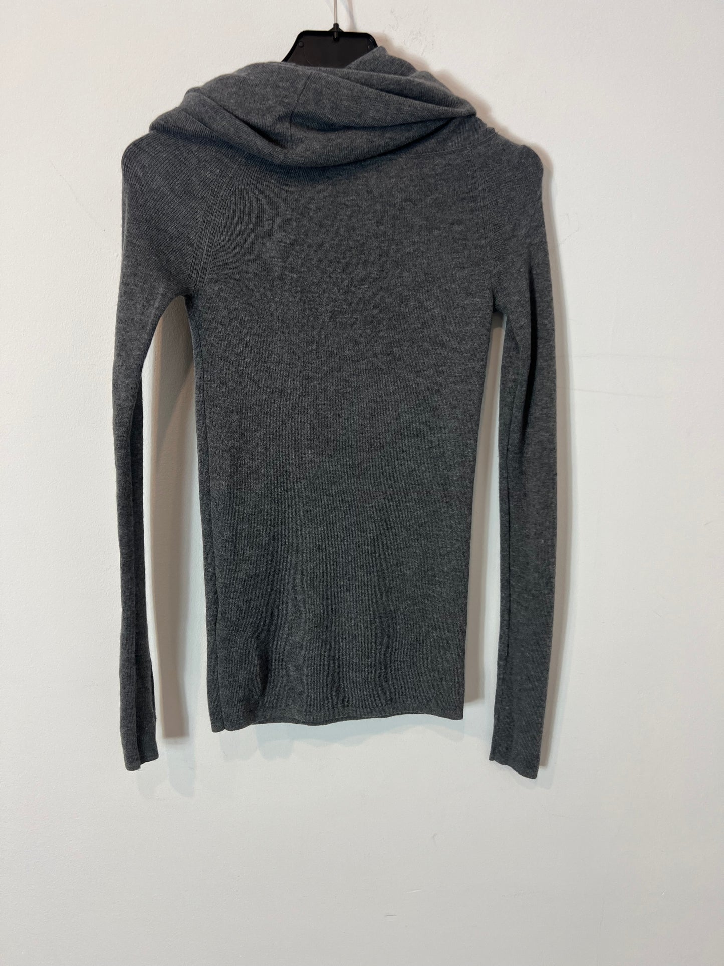 ZARA. Jersey gris cuello fluido T.s