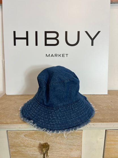 PRIMARK. Bucket denim