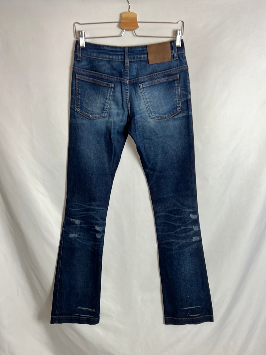 GUCCI. Denim efecto desgastado acampando. T 40