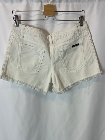 DOLCE&GABBANA. Denim short blanco detalle encaje. T 40