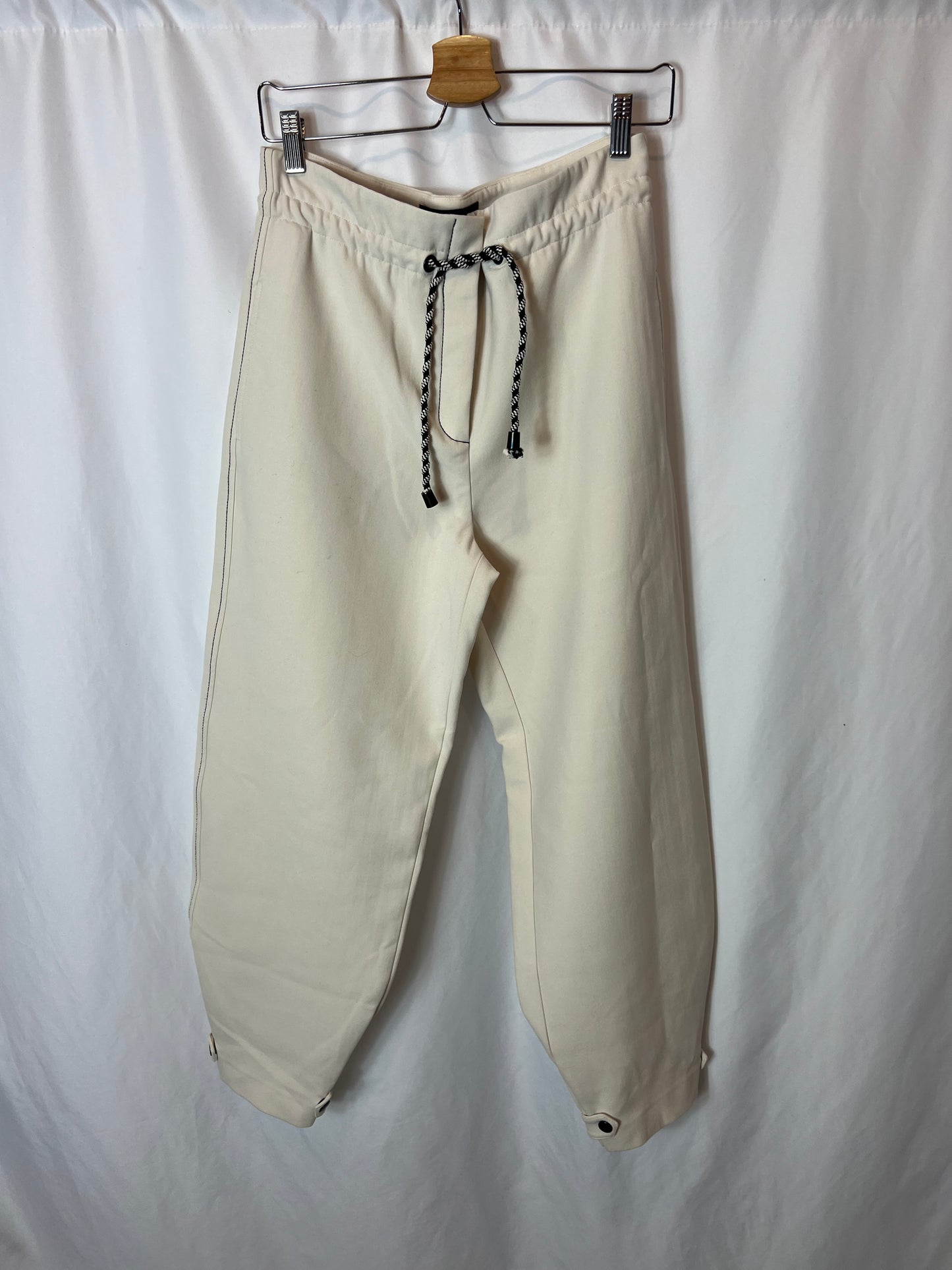 UTERQÜE. Pantalón beige slouchy T.s