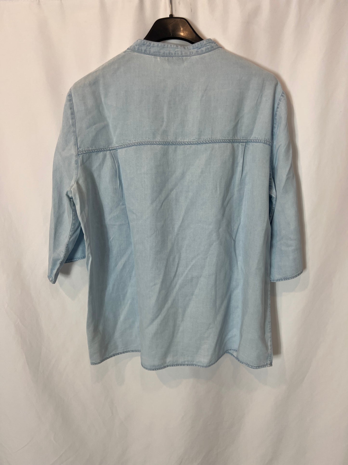 Massimo Dutti. Blusa denim fluida. T 40