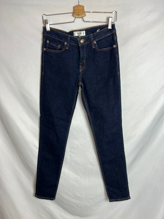 MANGO. Denim pitillo oscuro. T 36