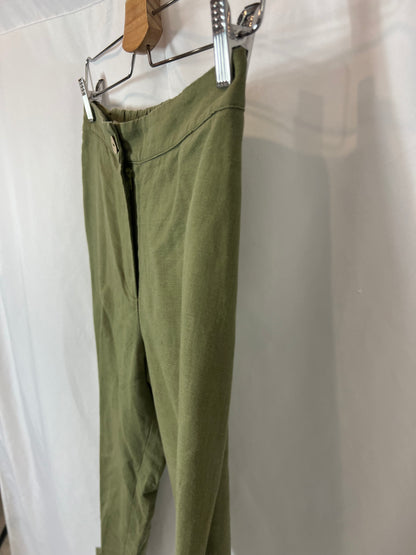 PIPA&CO. Pantalón verde caqui detalle tobillo. T 36