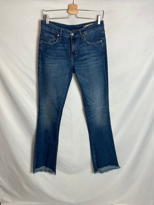 ZARA. Denim lligeramente acampanado. T 38