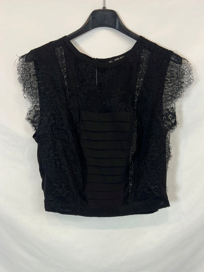 ZARA. Top negro encaje T.s