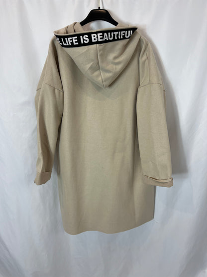 OTRAS. Abrigo fino paño beige detalles. T M/L