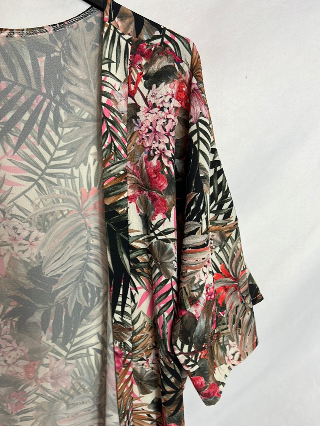 OTRAS. Kimono largo estampado tropical. T U