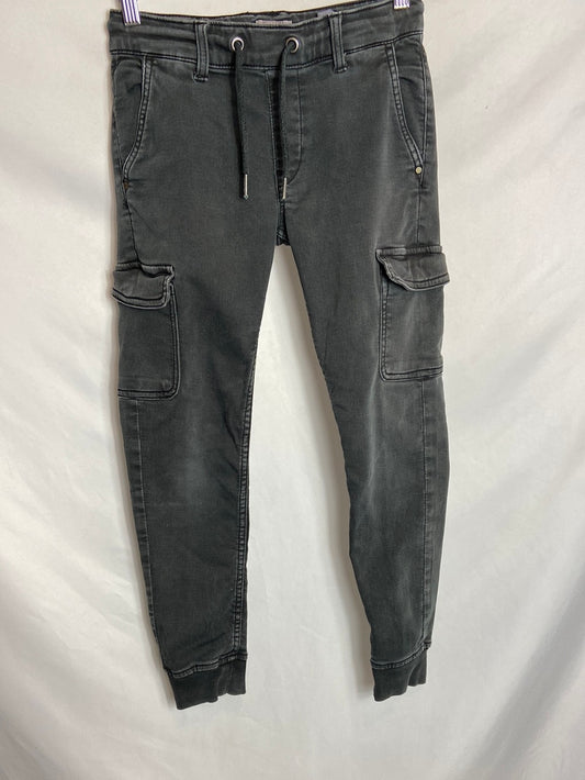 PEPE JEANS. Pantalón cargo gris T. 10 años