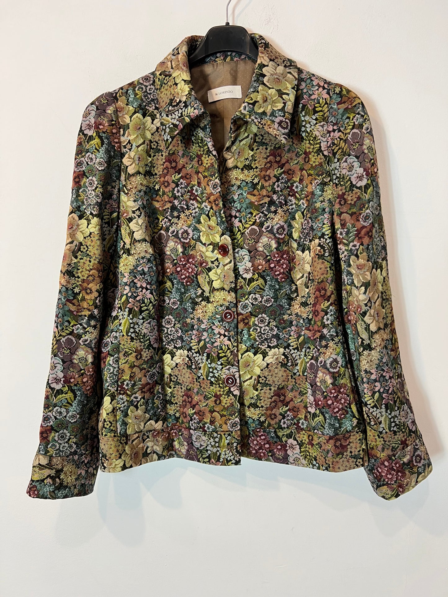 M. LORENZO. Chaqueta flores textura T.42