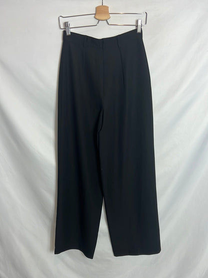 OTRAS. Pantalón negro fluido pata ancha. T 40 (38)