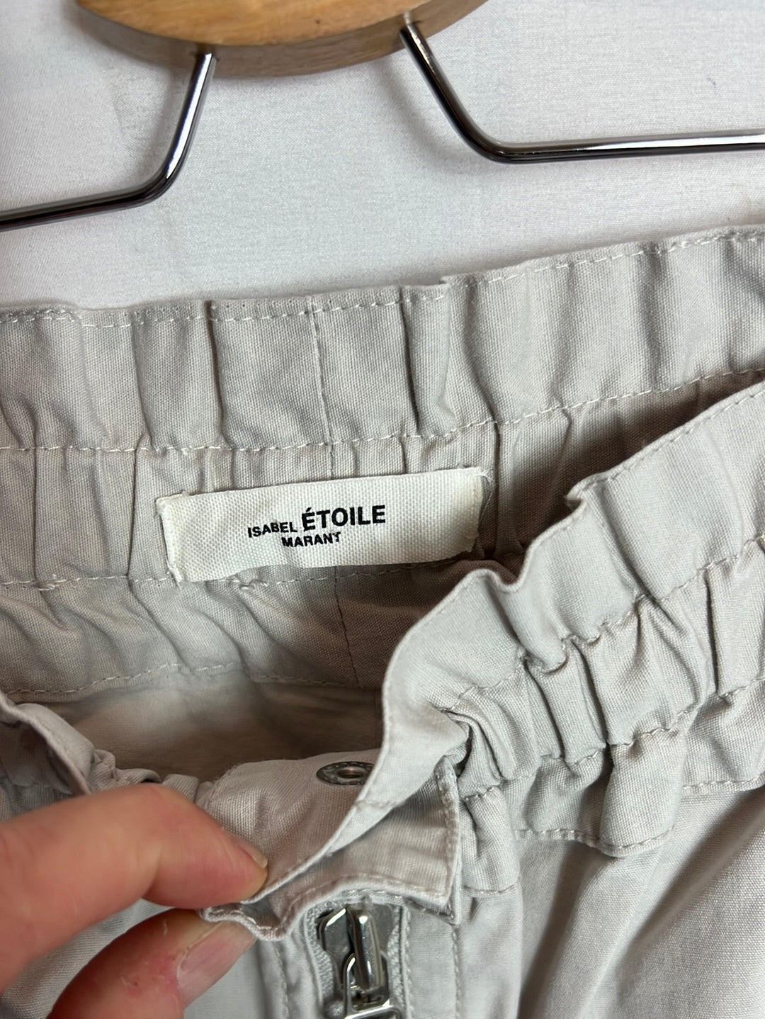 ISABEL MARANT ÉTOILE. Pantalón beige bolsillos. T 36