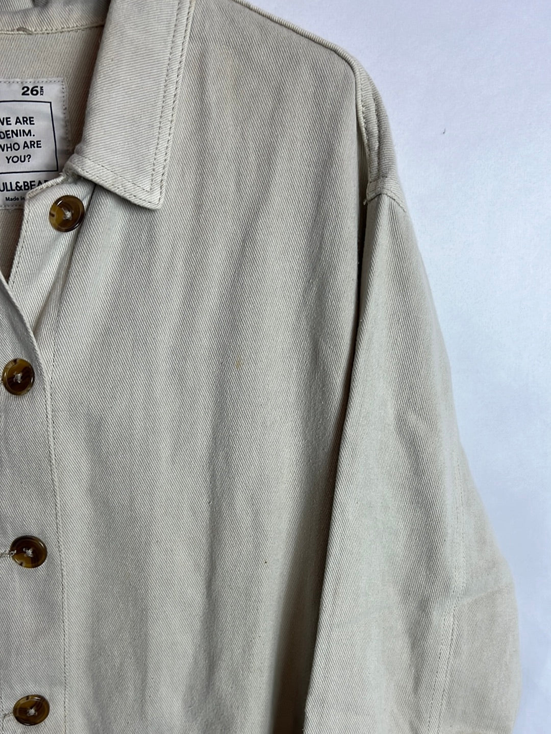 PULL&BEAR . Chaqueta beige larga abotonada. T S