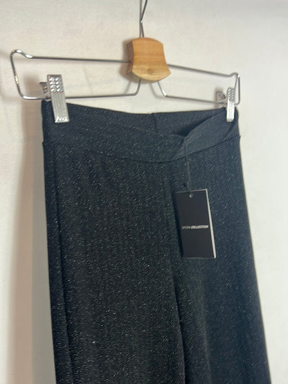 SFERA. Pantalón negro semitransparente hilos brillo. T S