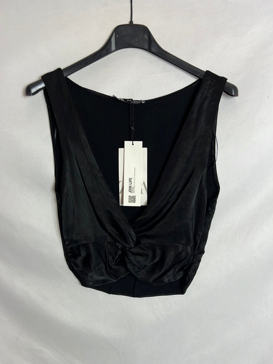 ZARA. Top negro satinado escote. T XS