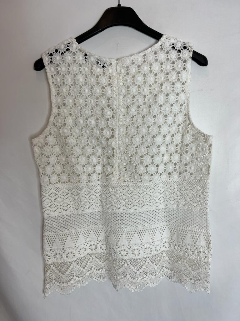 TBA. Top blanco troquelado. T XS