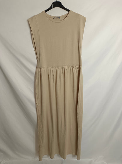 ZARA. Vestido largo beige T.s